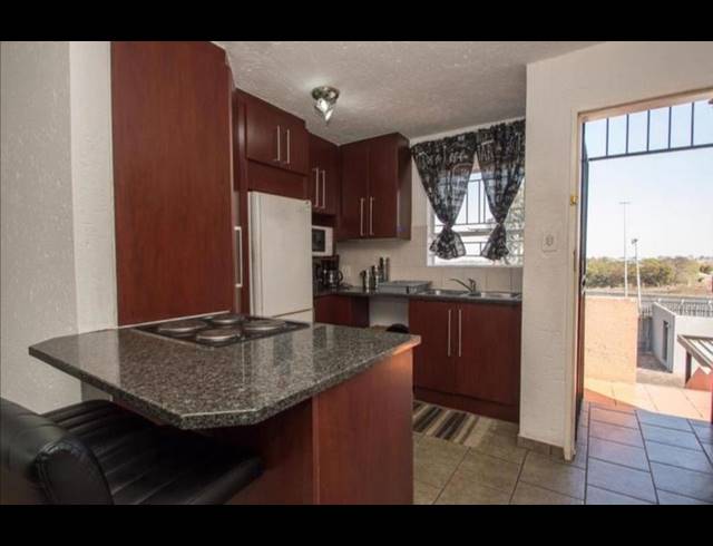 2 BEDROOM APARTMENT FOR SALE IN DELAREY